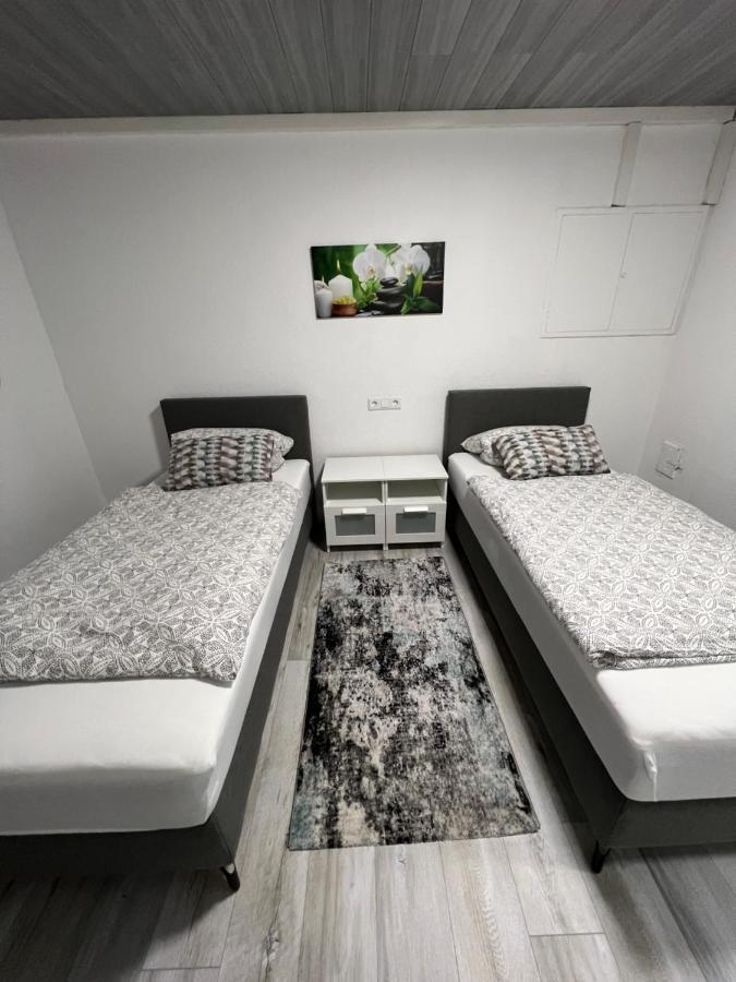 Deniz'S Serviced Apartment. Niederaula Екстериор снимка